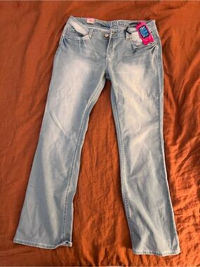Light Blue Women’s bootleg Jeans - Wallflower - Size 15